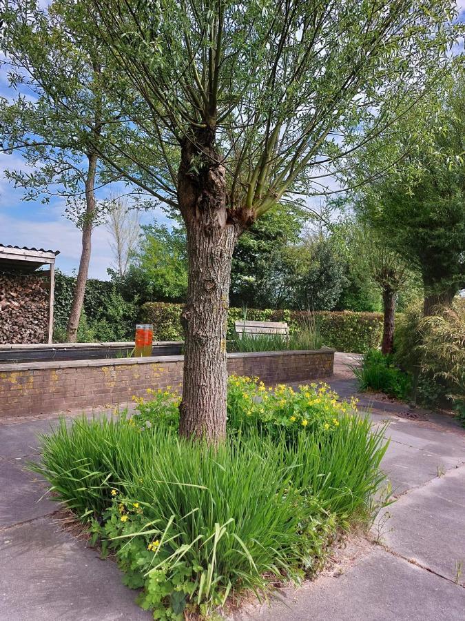Luxe Gastenverblijf In Het Hart Van Friesland Akkrum Extérieur photo